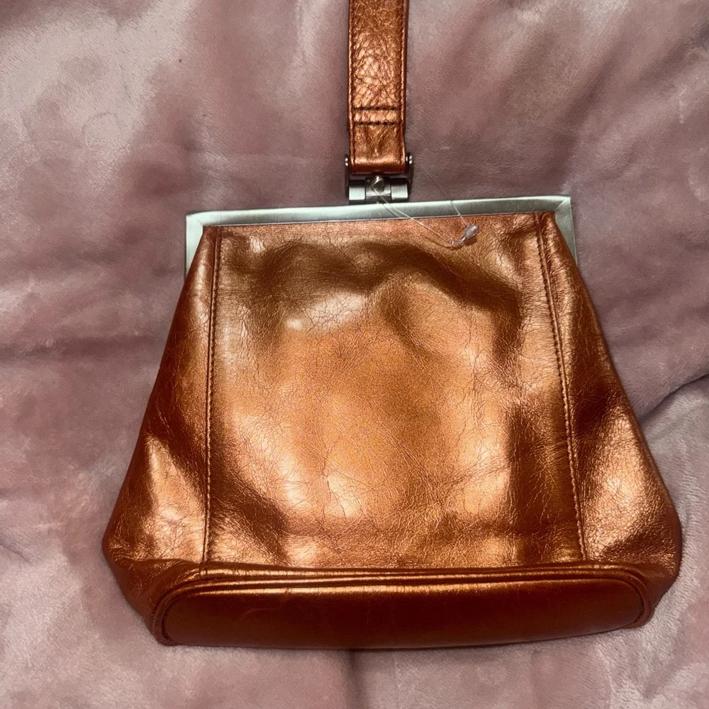 🔥HOBO INTERNATIONAL🔥  Copper Wristlet Clutch (like new,no call outs) - Picture 2 of 5